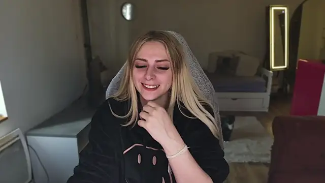 ce leste   online show from February 13, 2025, 1:48 pm