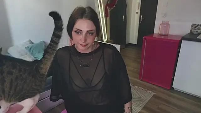 ce leste   online show from October 18, 2025, 1:12 pm