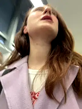 Dina Tease online show from November 7, 2025, 12:38 pm