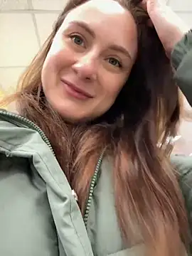 Dina Tease online show from November 17, 2025, 12:55 pm