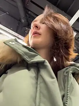 Dina Tease online show from December 4, 2025, 1:09 pm