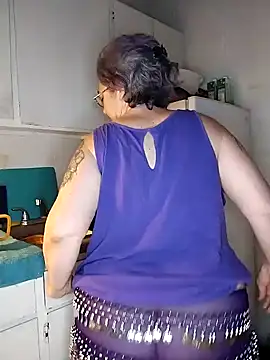 GraceHenderson online show from December 17, 2024, 5:04 pm