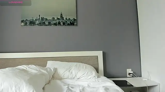 yumisunn online show from October 29, 2025, 4:37 am