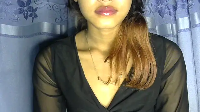 jassi-just18 online show from December 9, 2024, 7:18 pm