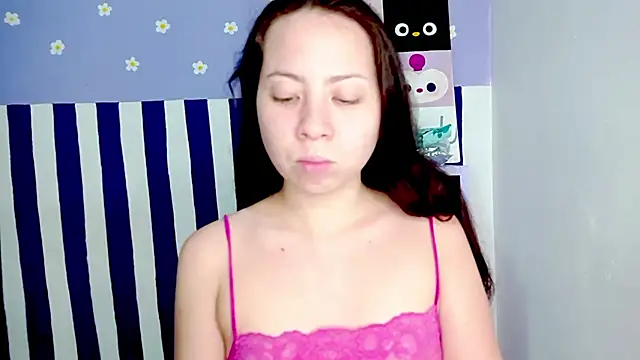 Snapshot of PetiteIvoryQueen19 chatting on April 24, 2026, 4:48 am PetiteIvoryQueen19 online show from April 24, 2026, 4:48 am