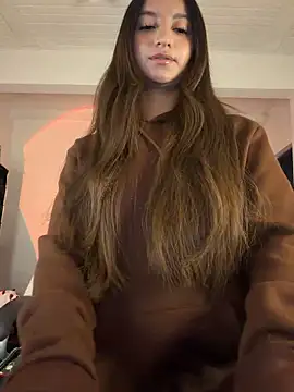 aly golden  online show from May 14, 2026, 9:27 am