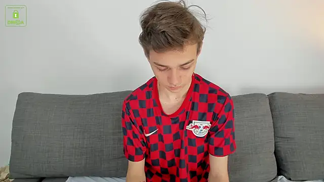 Viego Pattel online show from November 13, 2025, 5:23 pm