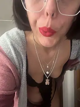 Snapshot of Porcella96 chatting on March 14, 2025, 9:21 pm Porcella96 online show from March 14, 2025, 9:21 pm