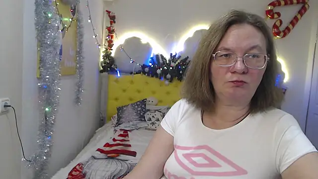 Snapshot of HolyMilfa chatting on December 22, 2024, 5:21 pm HolyMilfa online show from December 22, 2024, 5:21 pm