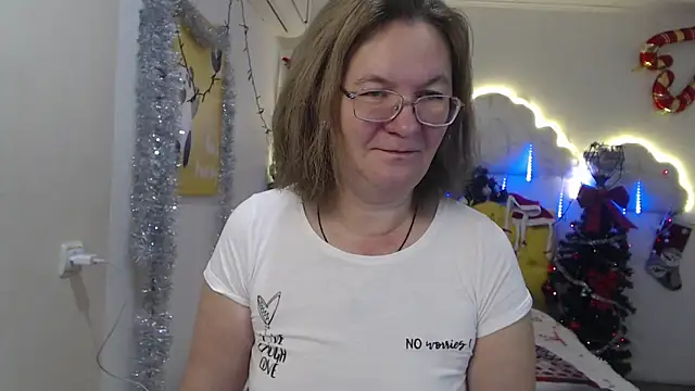 Snapshot of HolyMilfa chatting on December 26, 2024, 7:24 am HolyMilfa online show from December 26, 2024, 7:24 am