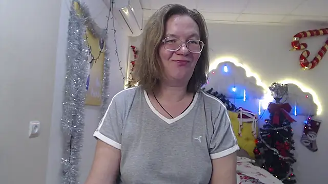 Snapshot of HolyMilfa chatting on January 5, 2025, 5:09 pm HolyMilfa online show from January 5, 2025, 5:09 pm