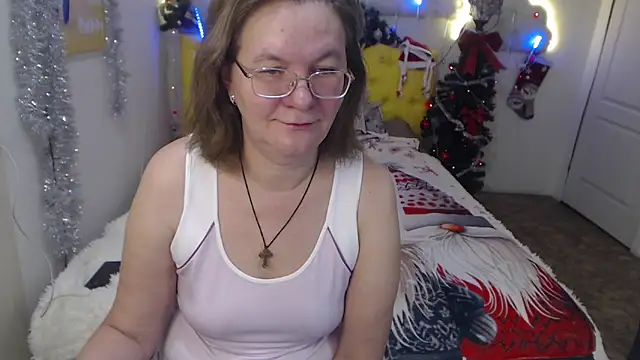 Snapshot of HolyMilfa chatting on January 9, 2025, 7:42 am HolyMilfa online show from January 9, 2025, 7:42 am