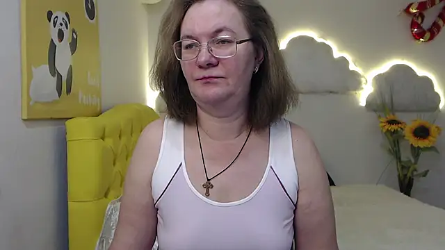 Snapshot of HolyMilfa chatting on February 7, 2025, 7:29 am HolyMilfa online show from February 7, 2025, 7:29 am