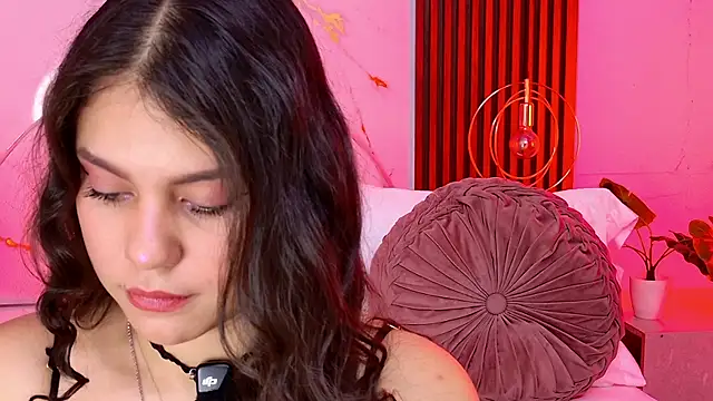 pamelajons  online show from March 5, 2026, 12:34 pm