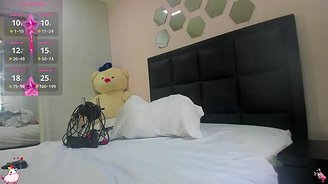 Snapshot of Catalina_Jonex chatting on October 2, 2025, 8:05 pm Catalina Jonex online show from October 2, 2025, 8:05 pm