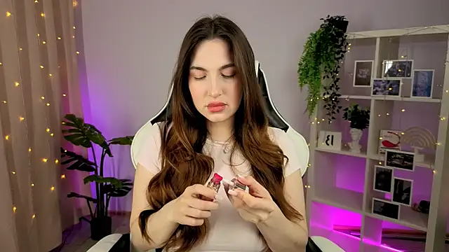 MelissaLovvv online show from November 14, 2025, 3:16 am