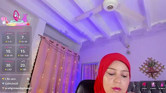 Snapshot of BadraSaadi chatting on March 18, 2025, 8:04 pm BadraSaadi online show from March 18, 2025, 8:04 pm