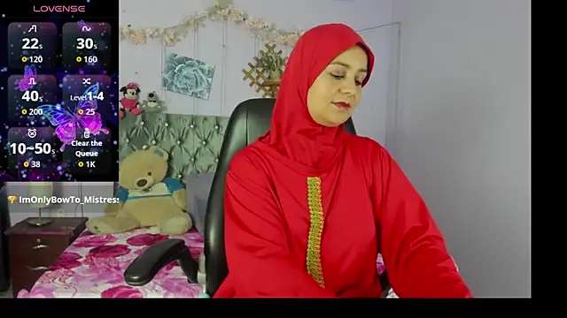 Snapshot of BadraSaadi chatting on March 4, 2026, 7:20 pm BadraSaadi online show from March 4, 2026, 7:20 pm