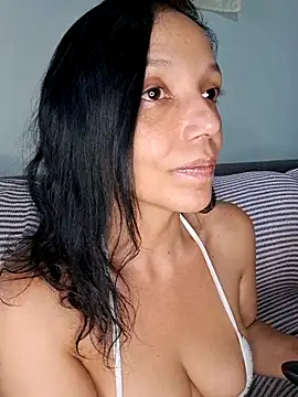 Snapshot of DaneLoveSexy chatting on January 9, 2025, 2:18 pm DaneLoveSexy online show from January 9, 2025, 2:18 pm