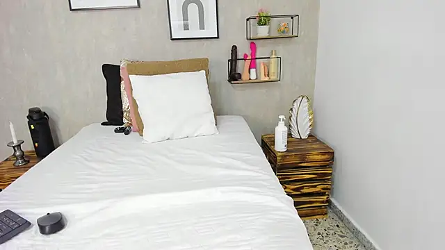 Snapshot of afrodita_martinez chatting on February 11, 2025, 12:17 am afrodita martinez online show from February 11, 2025, 12:17 am