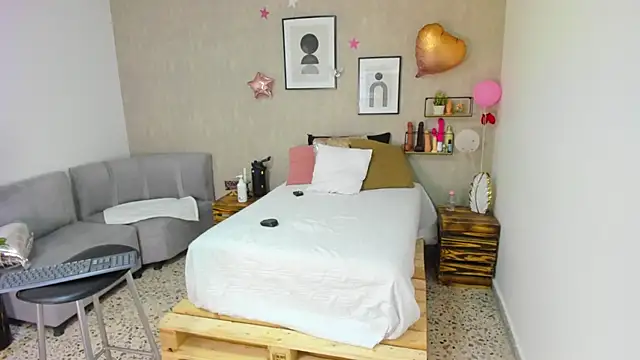 Snapshot of afrodita_martinez chatting on February 20, 2025, 8:58 pm afrodita martinez online show from February 20, 2025, 8:58 pm