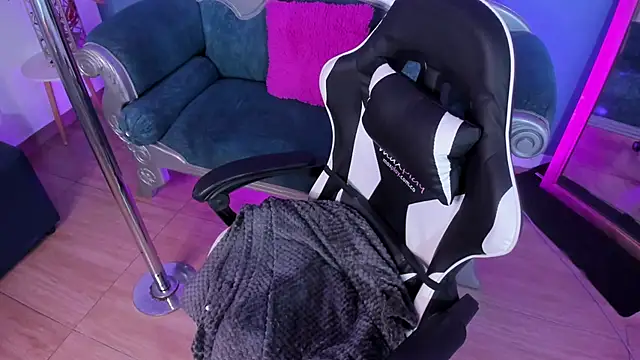 Red star8 online show from November 9, 2025, 11:19 am