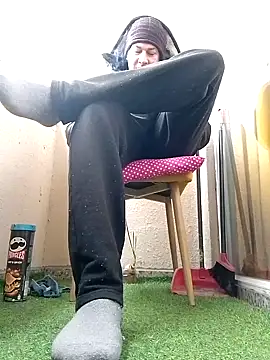 Snapshot of Lovely_milk chatting on December 18, 2024, 10:19 am Lovely milk online show from December 18, 2024, 10:19 am