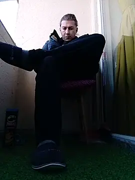 Snapshot of Lovely_milk chatting on December 21, 2024, 8:18 am Lovely milk online show from December 21, 2024, 8:18 am