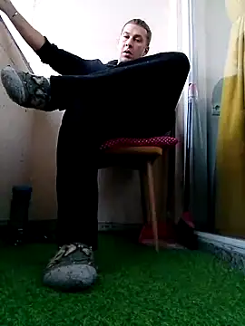 Snapshot of Lovely_milk chatting on December 24, 2024, 1:39 pm Lovely milk online show from December 24, 2024, 1:39 pm