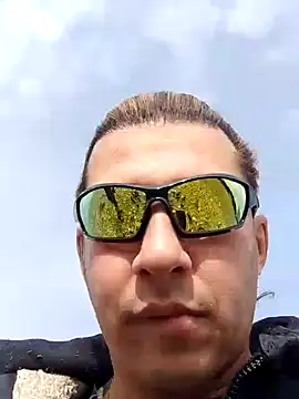 Snapshot of Lovely_milk chatting on January 24, 2025, 10:21 am Lovely milk online show from January 24, 2025, 10:21 am