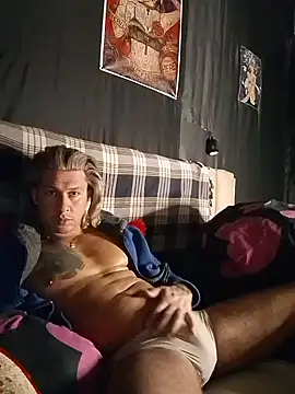 Snapshot of Lovely_milk chatting on March 1, 2025, 12:28 am Lovely milk online show from March 1, 2025, 12:28 am