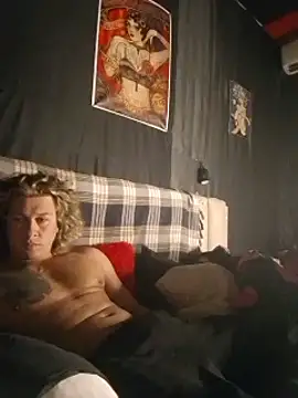 Snapshot of Lovely_milk chatting on March 10, 2025, 5:39 pm Lovely milk online show from March 10, 2025, 5:39 pm