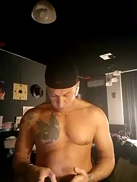 Snapshot of Lovely_milk chatting on March 13, 2025, 4:01 pm Lovely milk online show from March 13, 2025, 4:01 pm