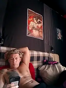 Snapshot of Lovely_milk chatting on March 15, 2025, 9:19 am Lovely milk online show from March 15, 2025, 9:19 am