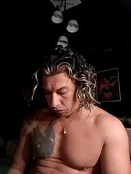 Snapshot of Lovely_milk chatting on March 15, 2025, 6:54 pm Lovely milk online show from March 15, 2025, 6:54 pm