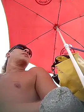 Snapshot of Lovely_milk chatting on October 1, 2025, 9:37 am Lovely milk online show from October 1, 2025, 9:37 am