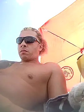 Snapshot of Lovely_milk chatting on October 16, 2025, 9:10 am Lovely milk online show from October 16, 2025, 9:10 am