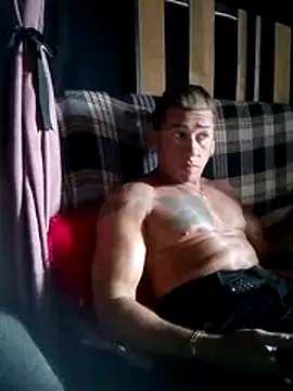 Snapshot of Lovely_milk chatting on October 29, 2025, 9:33 am Lovely milk online show from October 29, 2025, 9:33 am