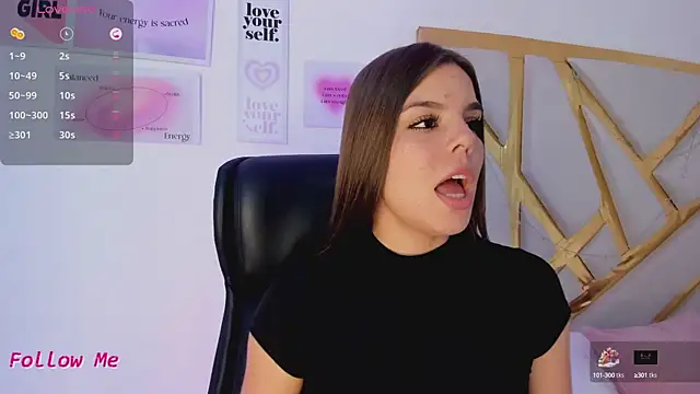 LanaJones  online show from September 19, 2025, 12:28 pm