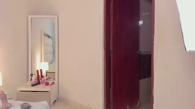 Alhana pulido online show from January 29, 2025, 8:35 pm