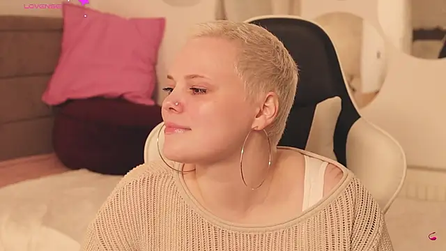 LikaBerry1 online show from March 1, 2026, 1:35 pm