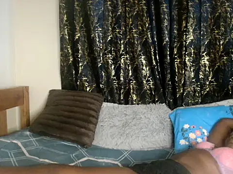 Snapshot of Sexxy_prity25 chatting on November 22, 2025, 3:27 am Sexxy prity25 online show from November 22, 2025, 3:27 am