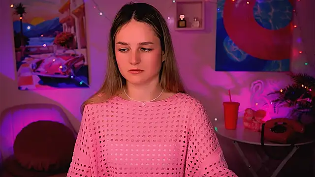 Snapshot of DeboraLarson chatting on January 2, 2025, 4:09 am DeboraLarson online show from January 2, 2025, 4:09 am