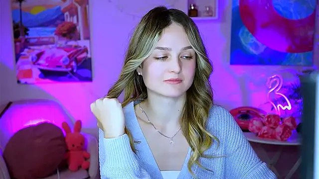 Snapshot of DeboraLarson chatting on February 9, 2025, 6:47 pm DeboraLarson online show from February 9, 2025, 6:47 pm