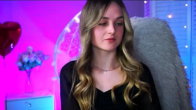 Snapshot of DeboraLarson chatting on March 1, 2025, 7:26 pm DeboraLarson online show from March 1, 2025, 7:26 pm