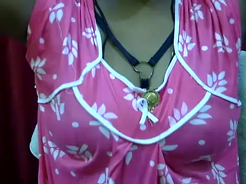 Snapshot of HOT-SEEMAA chatting on September 25, 2025, 4:32 pm HOT-SEEMAA online show from September 25, 2025, 4:32 pm