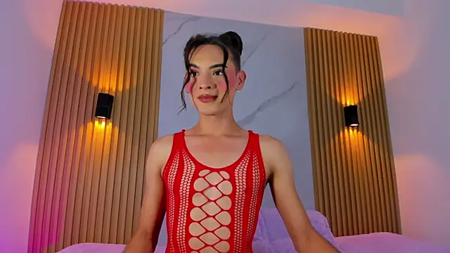 miss Ari online show from December 7, 2024, 7:10 pm