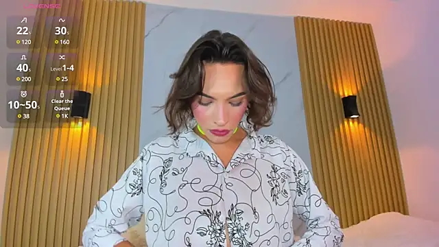 miss Ari online show from February 18, 2025, 7:41 pm