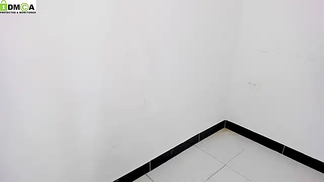 Snapshot of baby_alee chatting on October 5, 2025, 12:31 am baby alee online show from October 5, 2025, 12:31 am