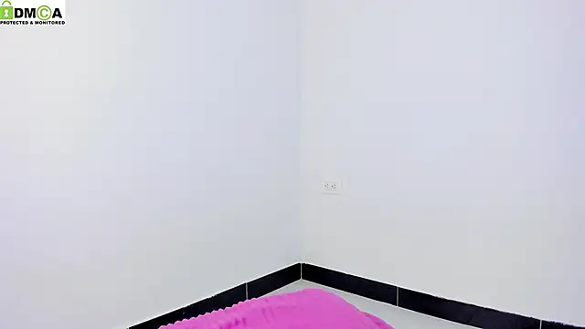 Snapshot of baby_alee chatting on November 4, 2025, 4:55 am baby alee online show from November 4, 2025, 4:55 am